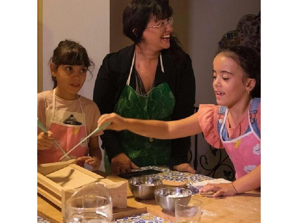 Family Pasta and Tiramisu Cooking Class in Rome