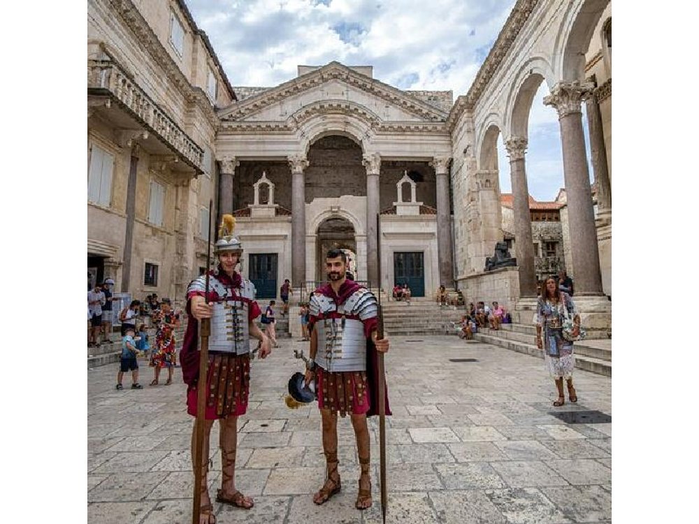 YOUR BEST PRIVATE TOUR - amazing Split and Diocletian's palace