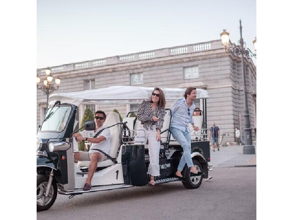 Madrid Private Eco Tuk Tuk Expert Tour with Local Guide