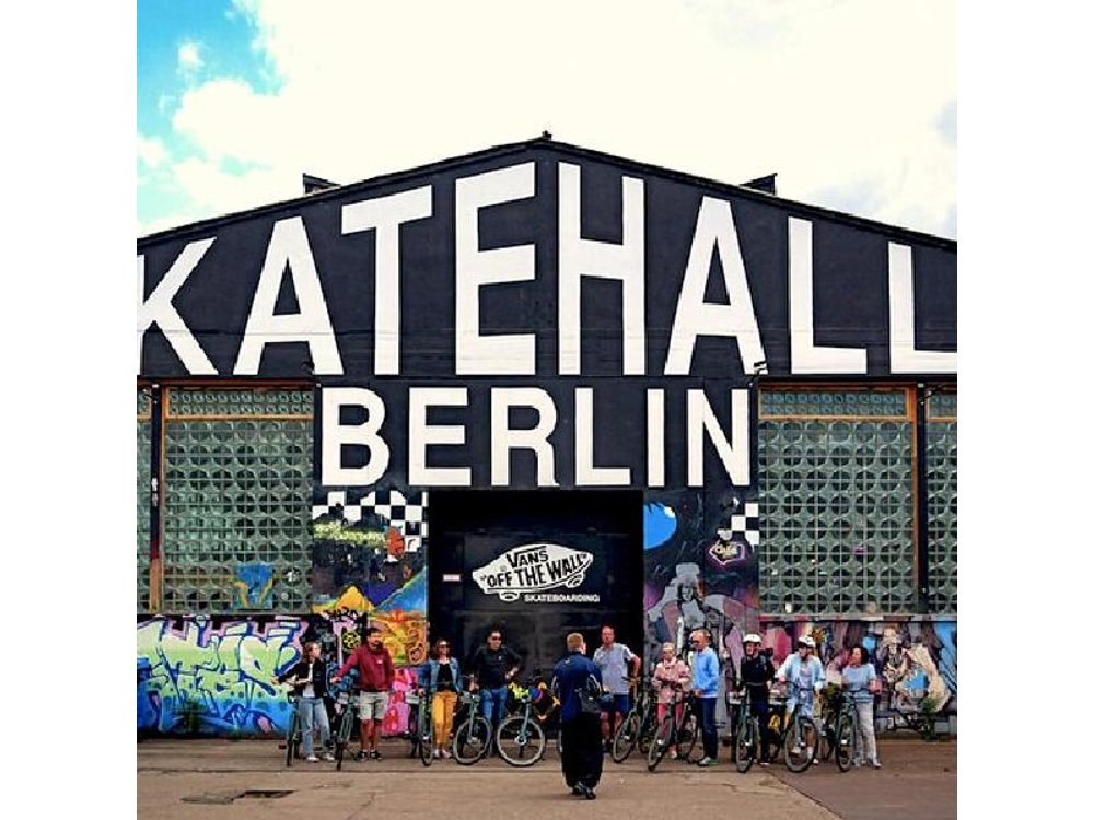 Berlin: Experience the Alternative Kreuzberg on a Bike Tour