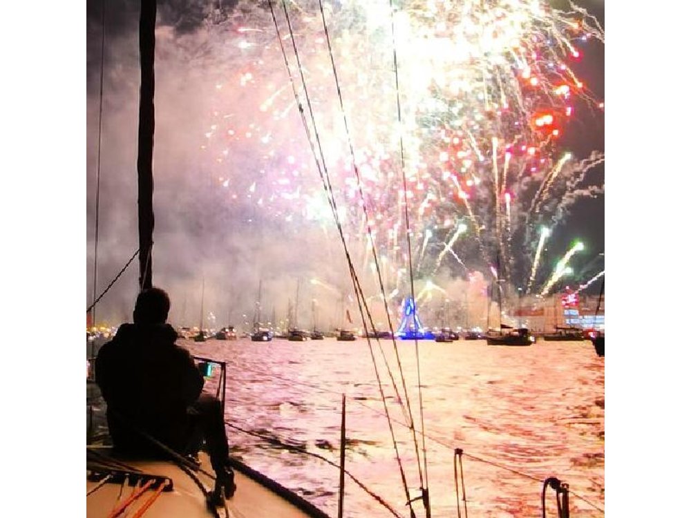Lisbon: Fireworks, Music and Open Bar in New Year's Eve Cruise