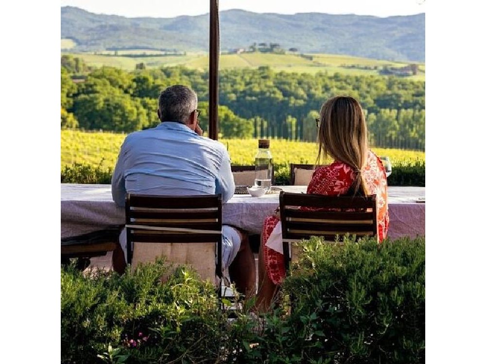 Historic Castle & Brunello Wine Experience in Montalcino