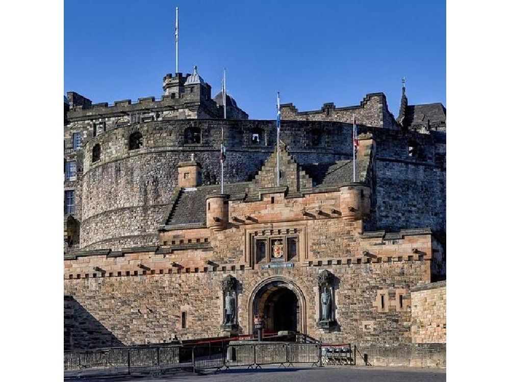 Edinburgh Castle and Royal Mile Guided Tour + Entry Ticket