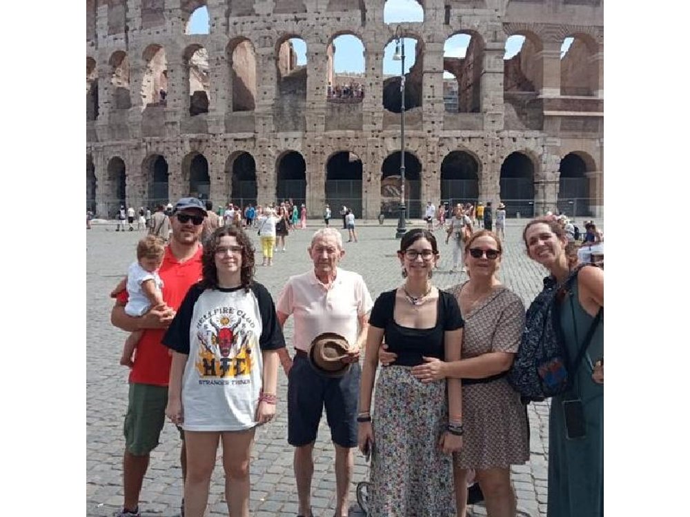 Tour in Rome in a private licensed minivan