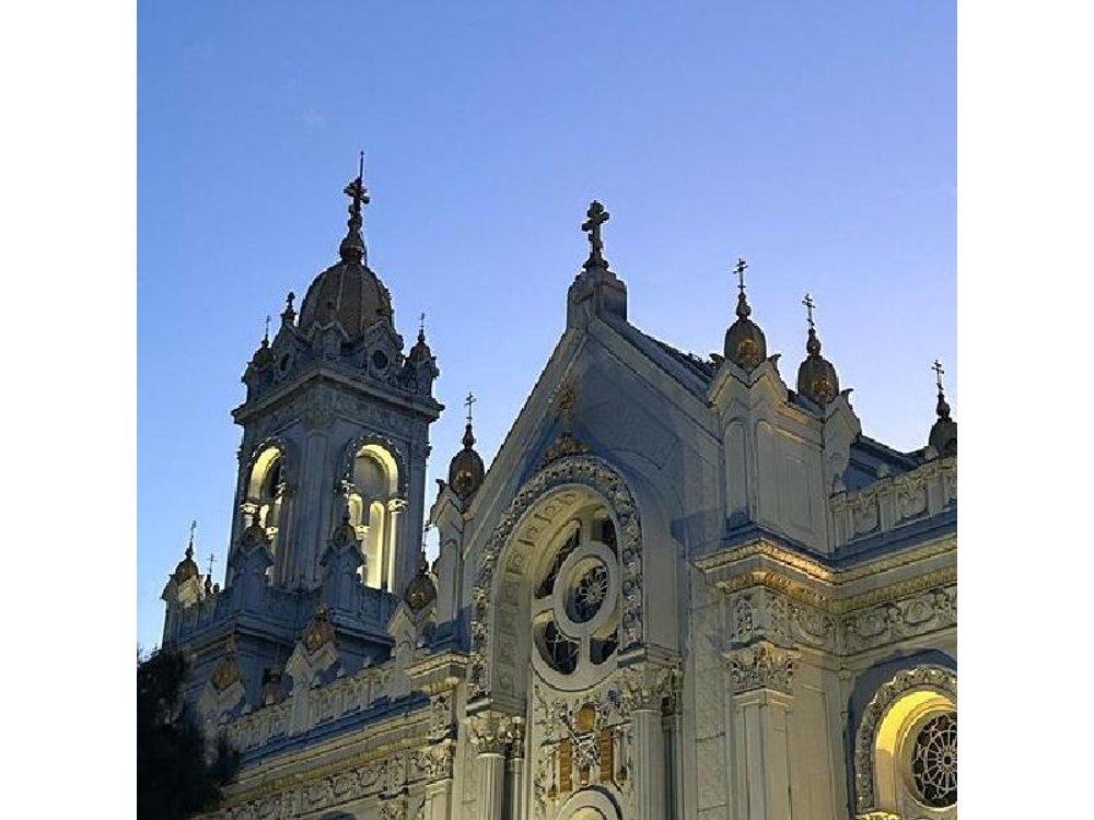 Istanbul Balat & Chora Mosque Guided Tour with Sunset Experience
