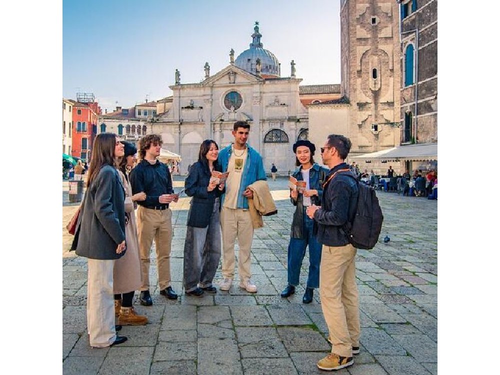 Ducal Venice Tour: Skip-the-Line Doge's Palace & Historical Walk