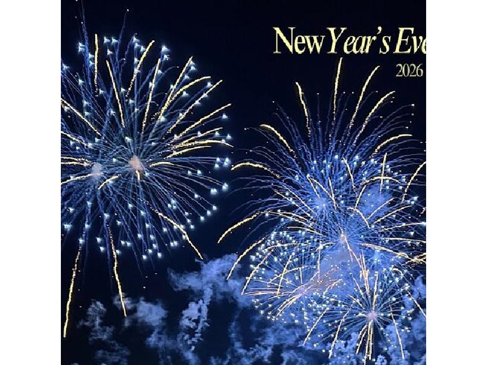 Lisbon NYE Fireworks Catamaran Cruise with Food and Drinks