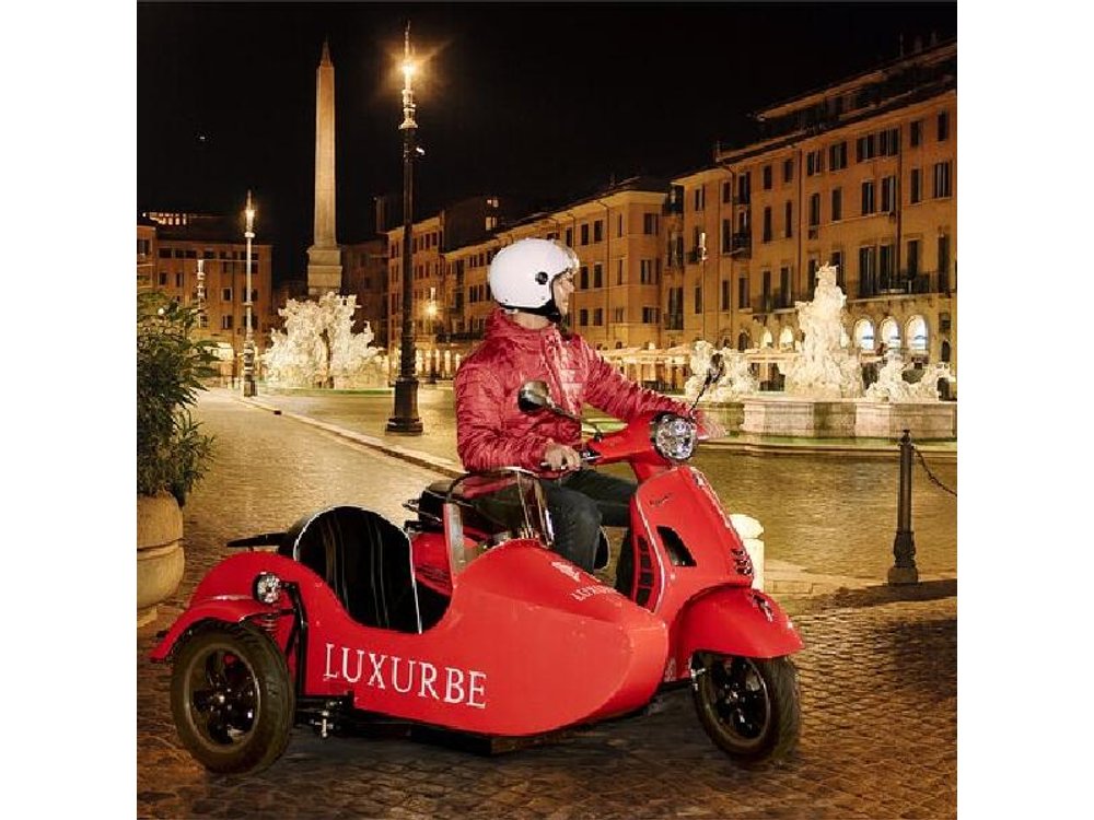 Vespa Sidecar Tour: Rome by Night