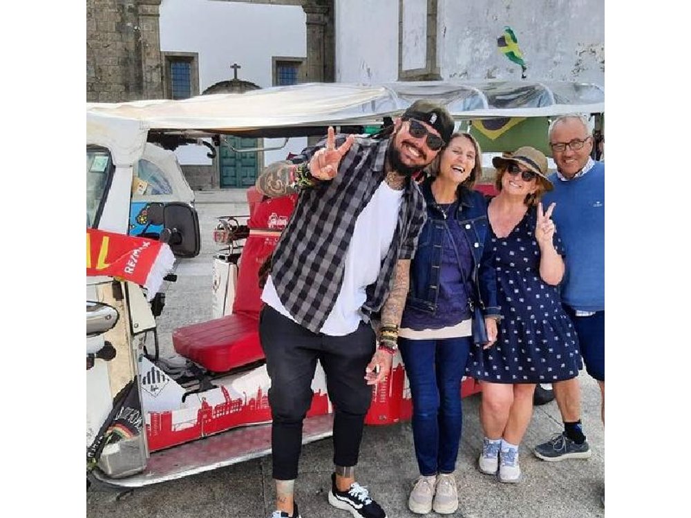 Porto: Tuk tuk vip guided tour - 1.30h