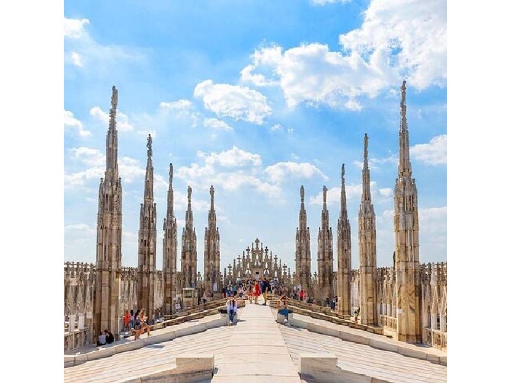 Milan Duomo Express Small Group Tour with Terrace Access Included