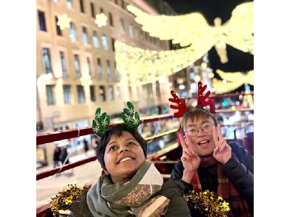 London Christmas Lights Tour by Vintage Double-Decker Bus