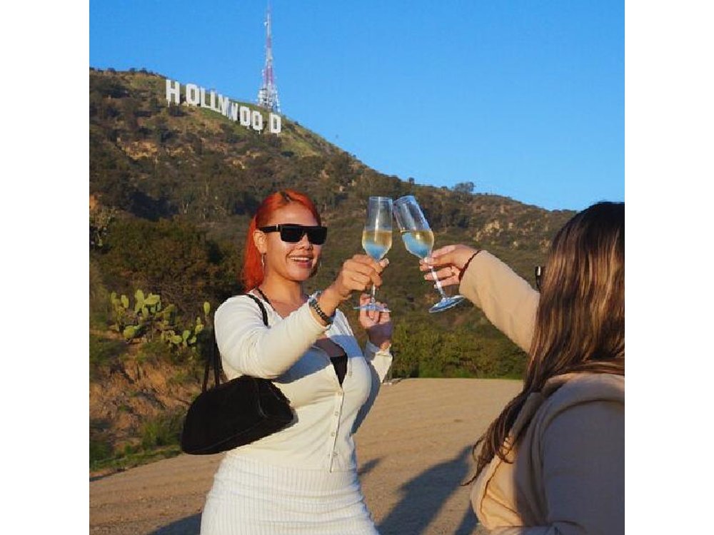 VIP Private SUV Experience: Discover Los Angeles in Style