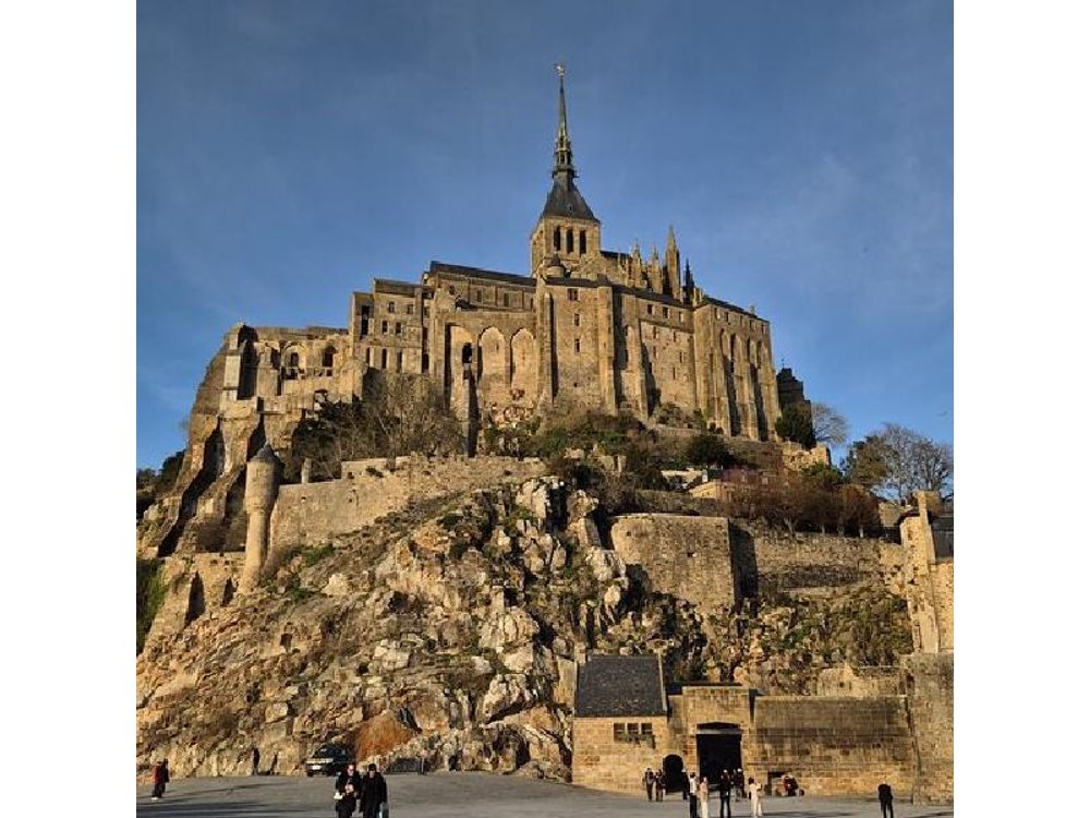 Mont Saint-Michel Small-Group Tour from Paris with Abbey Ticket