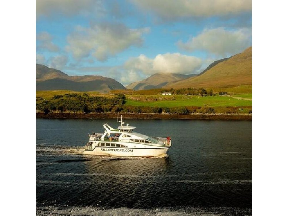 From Dublin: Kylemore Abbey, Connemara, Killary Fjord & Galway