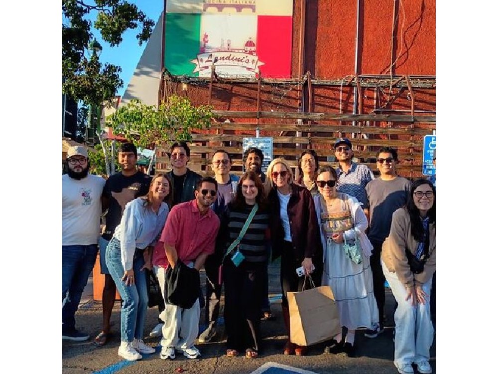 San Diego Pizza & Gelato Walking Tour in Little Italy Small Group