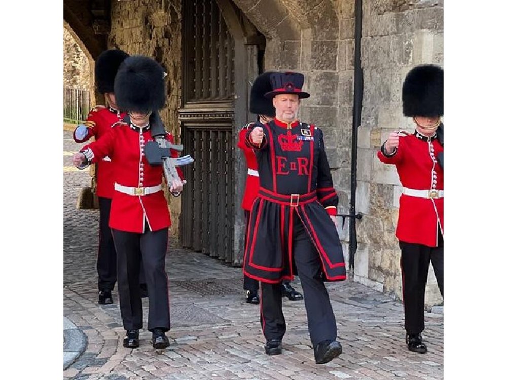 Tower of London Beefeater Opening Ceremony & Early Access