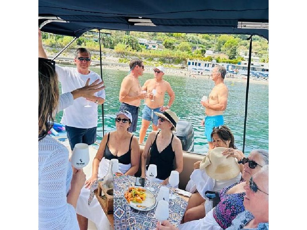3-hour excursion by PRIVATE Boat to Taormina with Aperitif