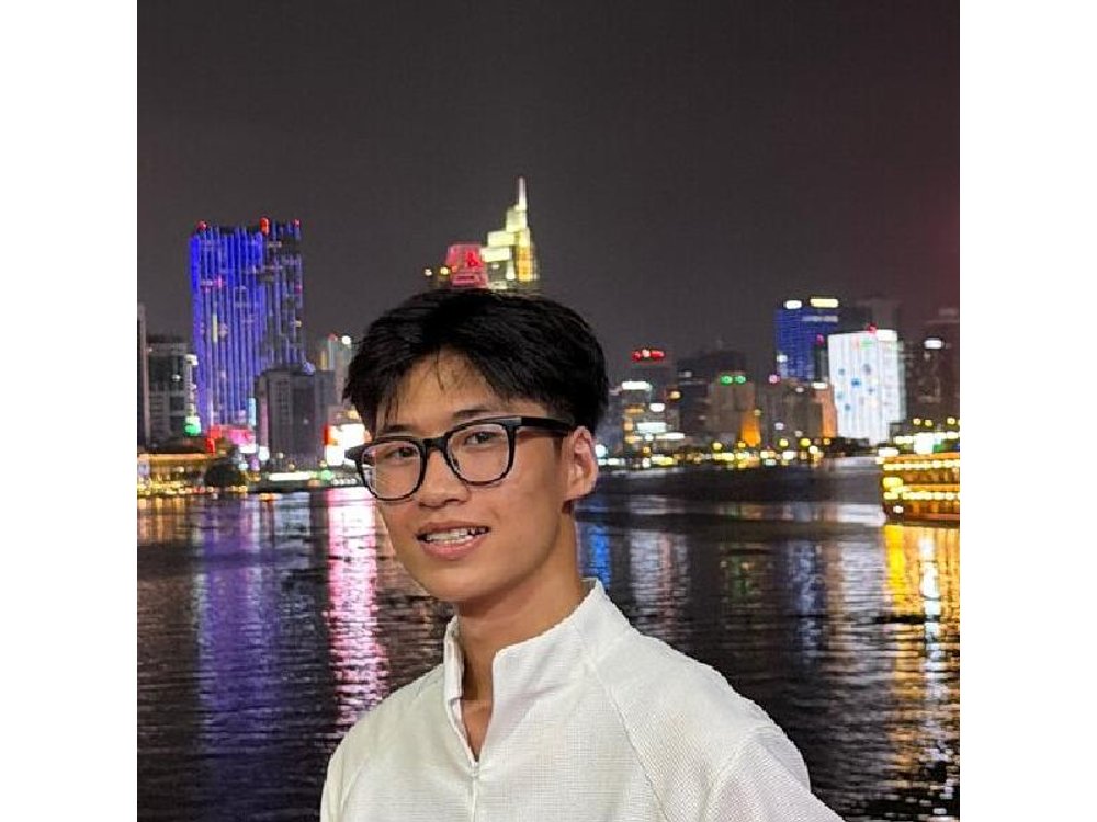 Ho Chi Minh City Street Food Tour with Local LGBT Student Guide