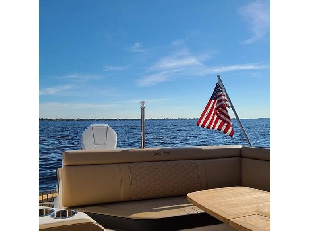 Private Day Cruise: Explore Cape Coral, Sanibel and Fort Myers
