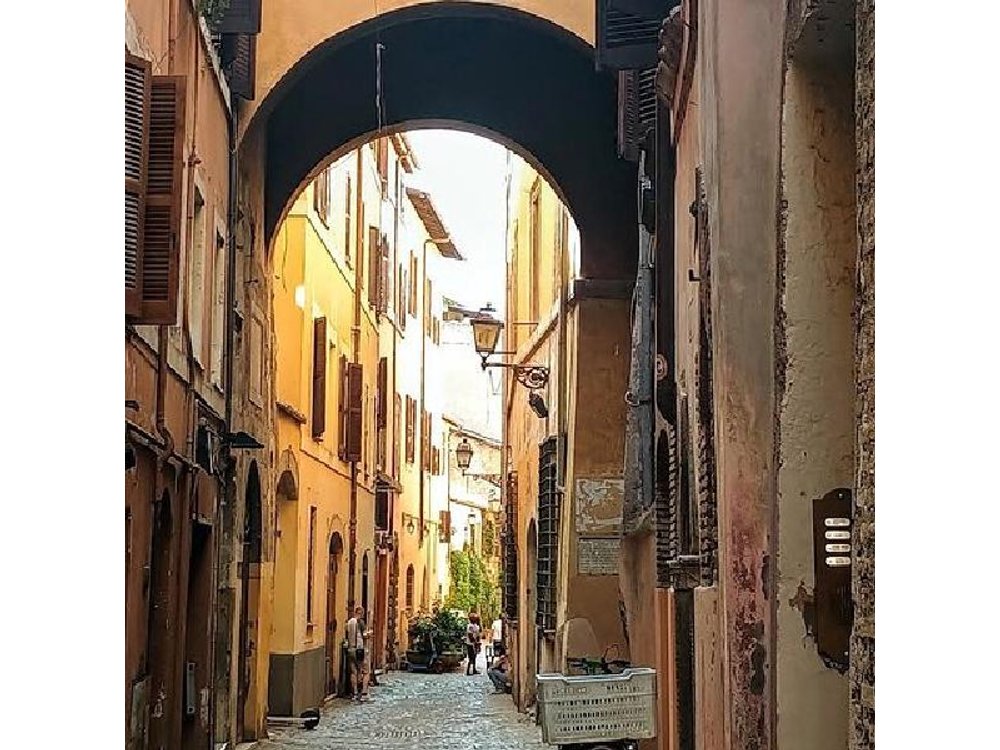 Rome private Walking Tour: Hidden Gems & Local Stories