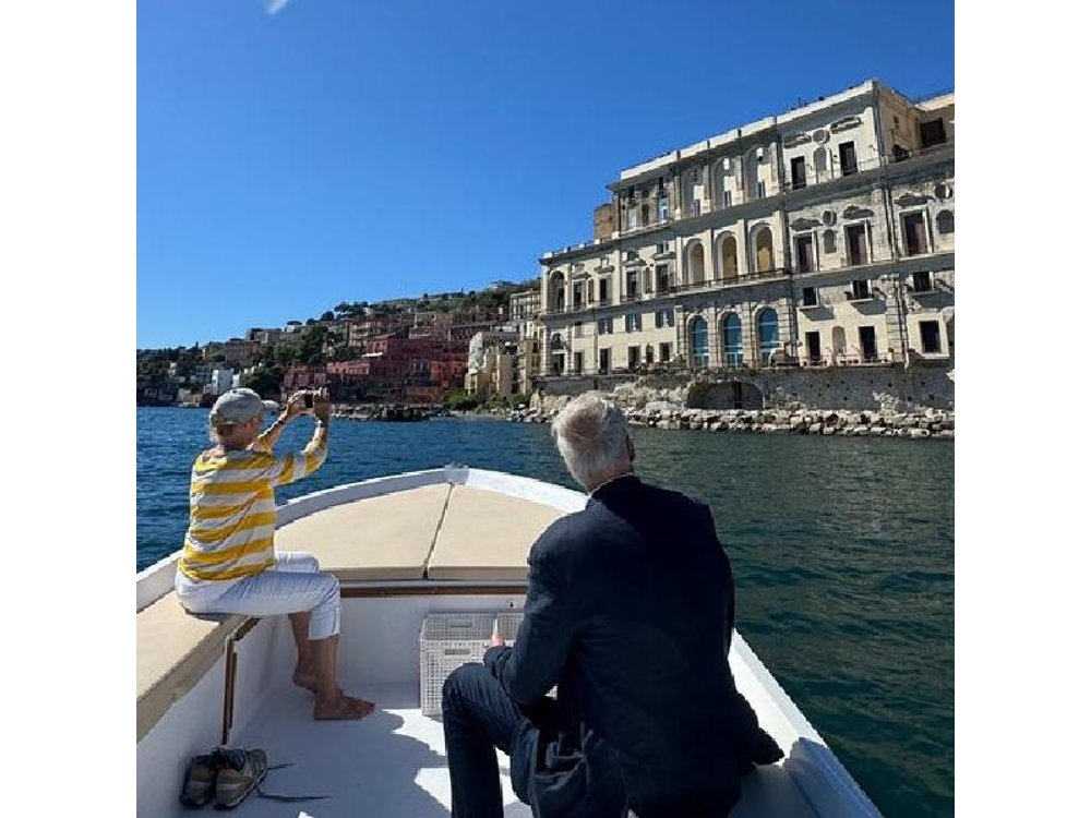 Boat experience along the coast of Naples and breathtaking views.