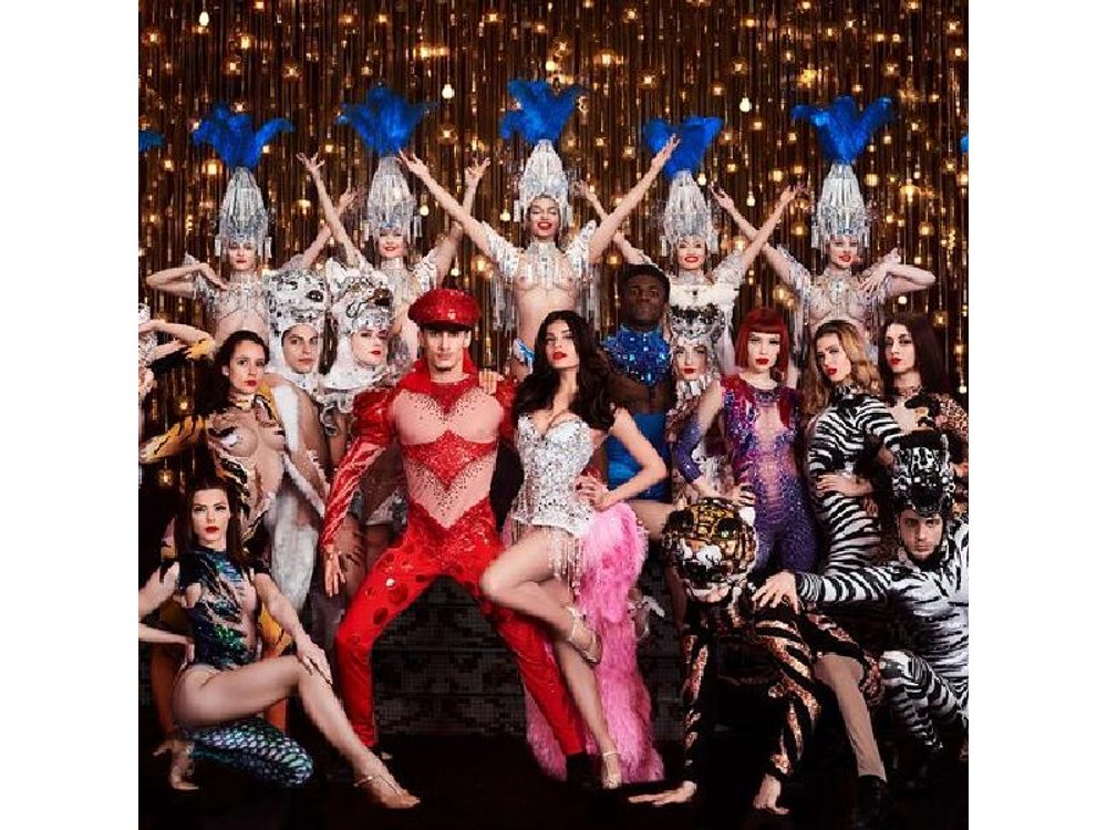 Paris Paradis Latin Cabaret VIP seating, Dinner & Bollinger Champ