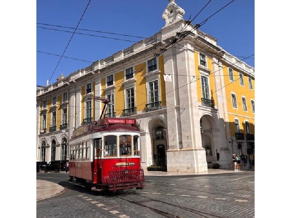 Make it the best day in Lisbon - Half day Private tour
