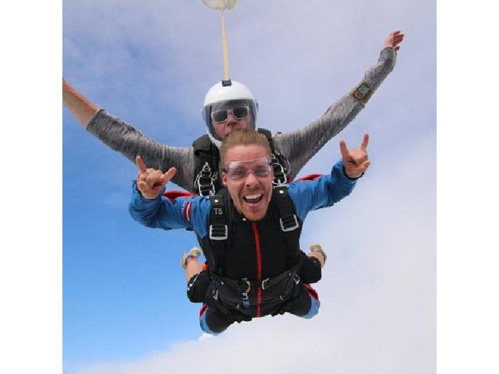 Skydive Tandem Jump near Riga