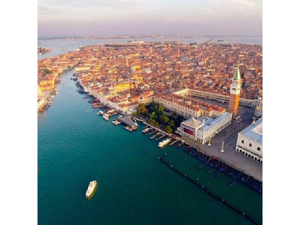 Venice from Rome: Full Day Small Group Tour by Fast Train