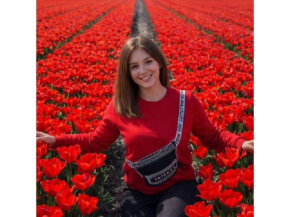 Amsterdam: Private Tour to Keukenhof and Flower-Farm with Ticket