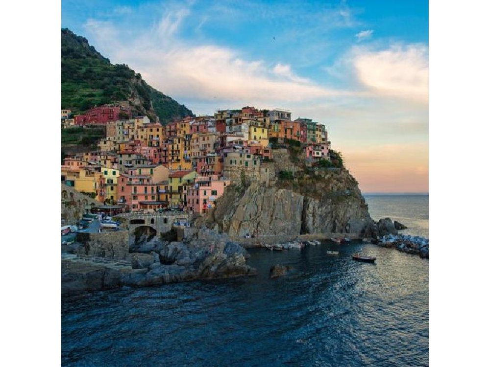 Private Cinque Terre Day Trip and ferries between two towns