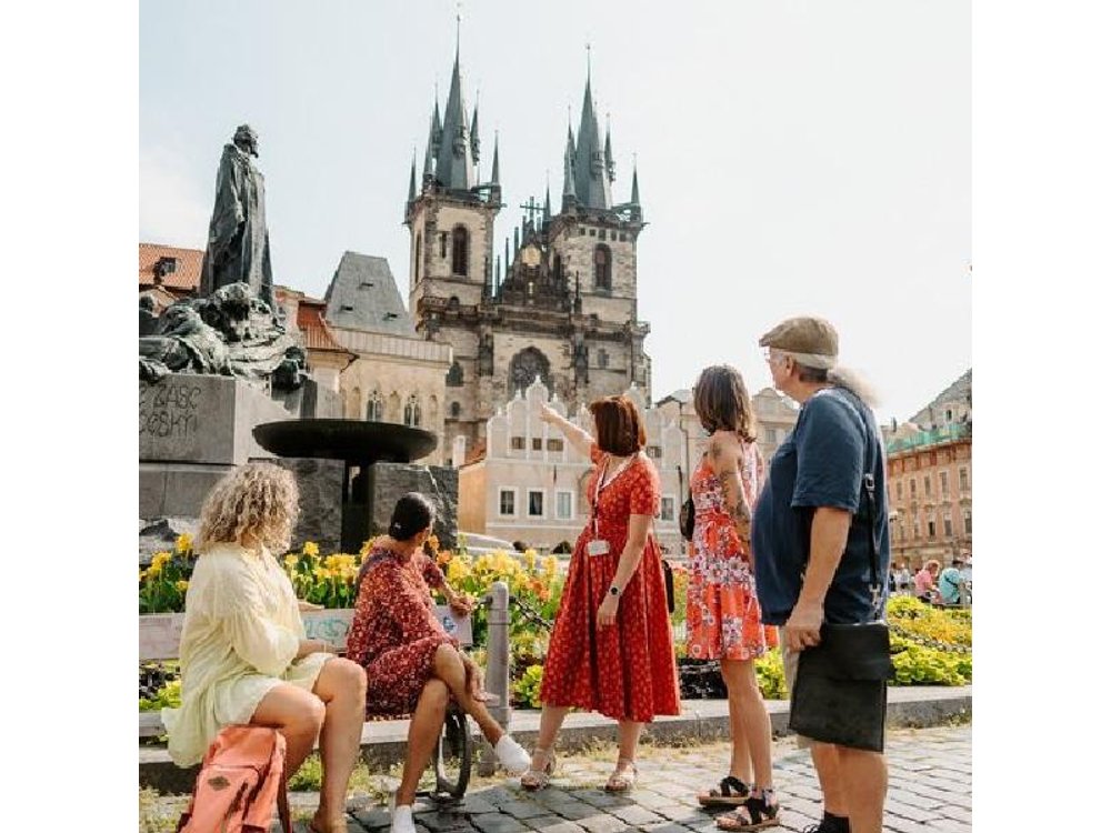 Private Prague City Highlights Tour with a Stop at a Czech Cafe