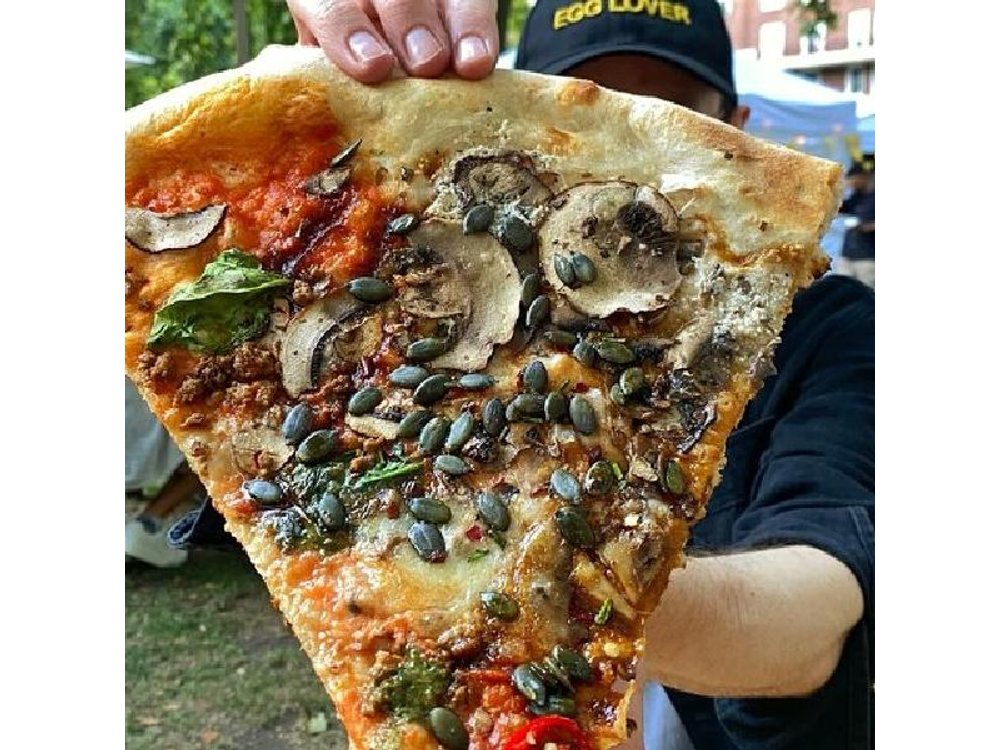Self-Guided Food Walking Tour & Treasure Hunt, Mayfair, London