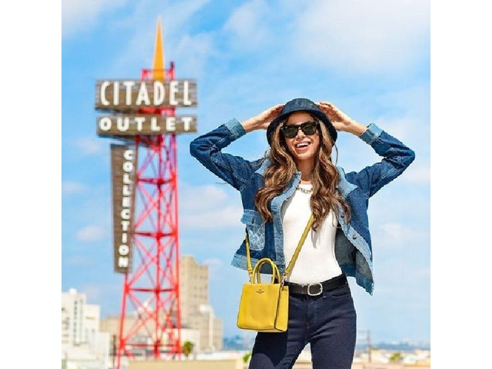 Citadel Outlets Day Trip from Los Angeles with Optional LAX Drop-Off