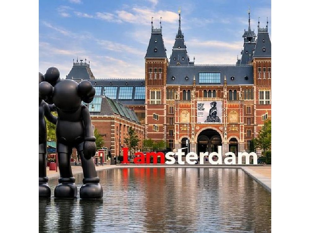 Amsterdam Walking Tour: Explore Top Sights & Hidden Gems