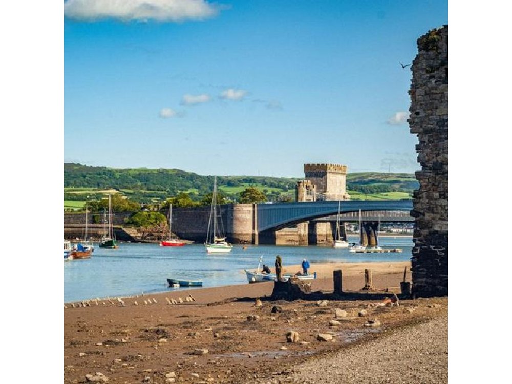 North Wales & Caernarfon Castle Full-Day Tour from Manchester