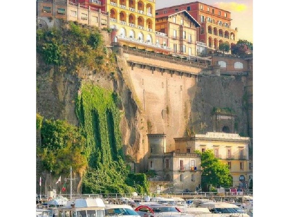From Rome : Full day Tour of Positano and Sorrento ( Or Pompei)