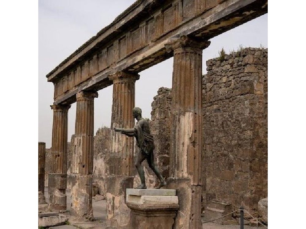 Pompeii & Herculaneum Experience with Easy Lunch from Sorrento