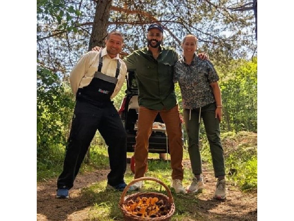 From Sofia: Mushroom Foraging & Wild Food Experience with Dobrin
