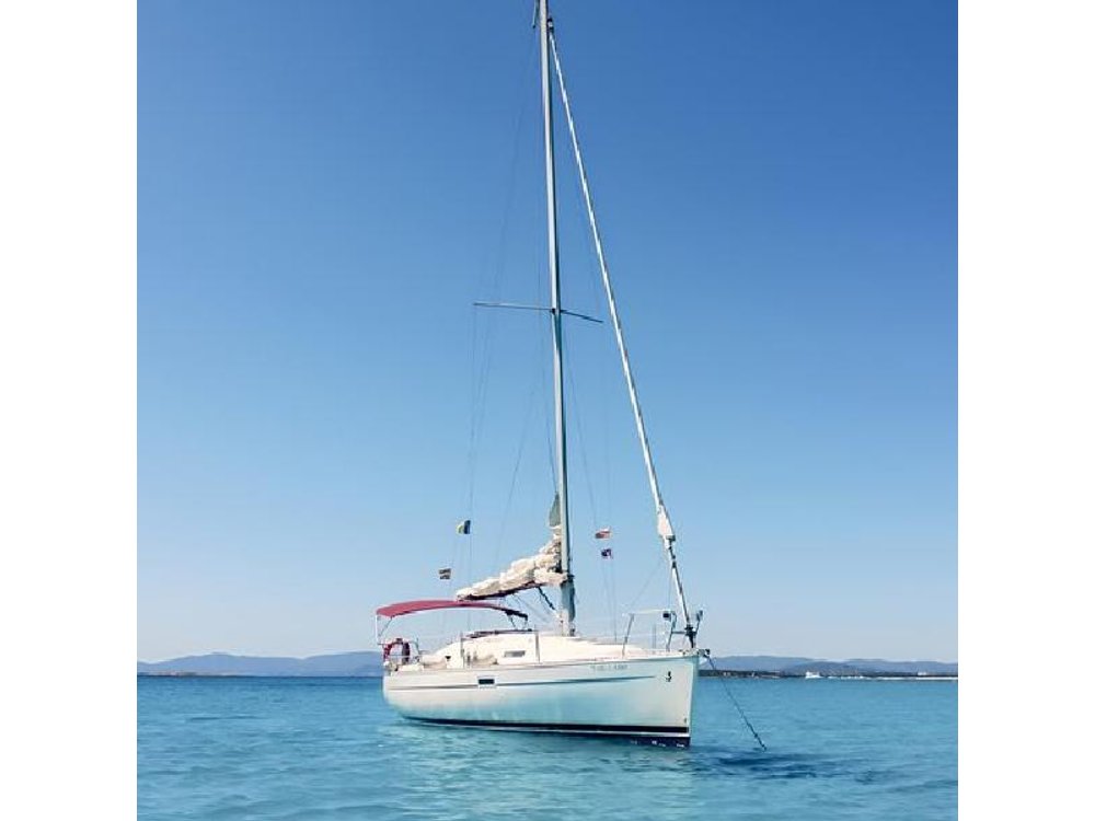 Full-Day Private Ibiza and Formentera Charter Cruise