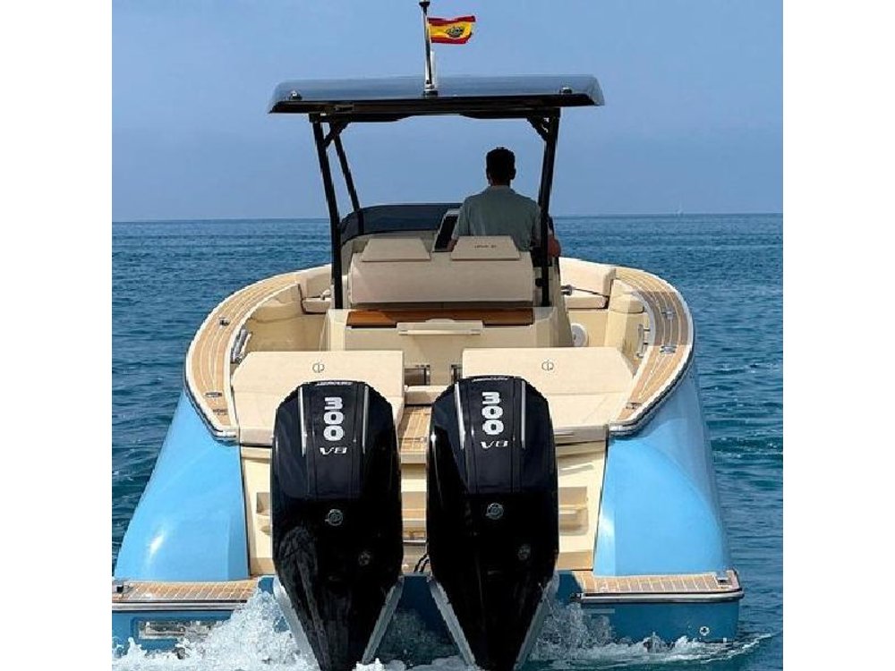 Boat Rental to Discover the Amalfi Coast