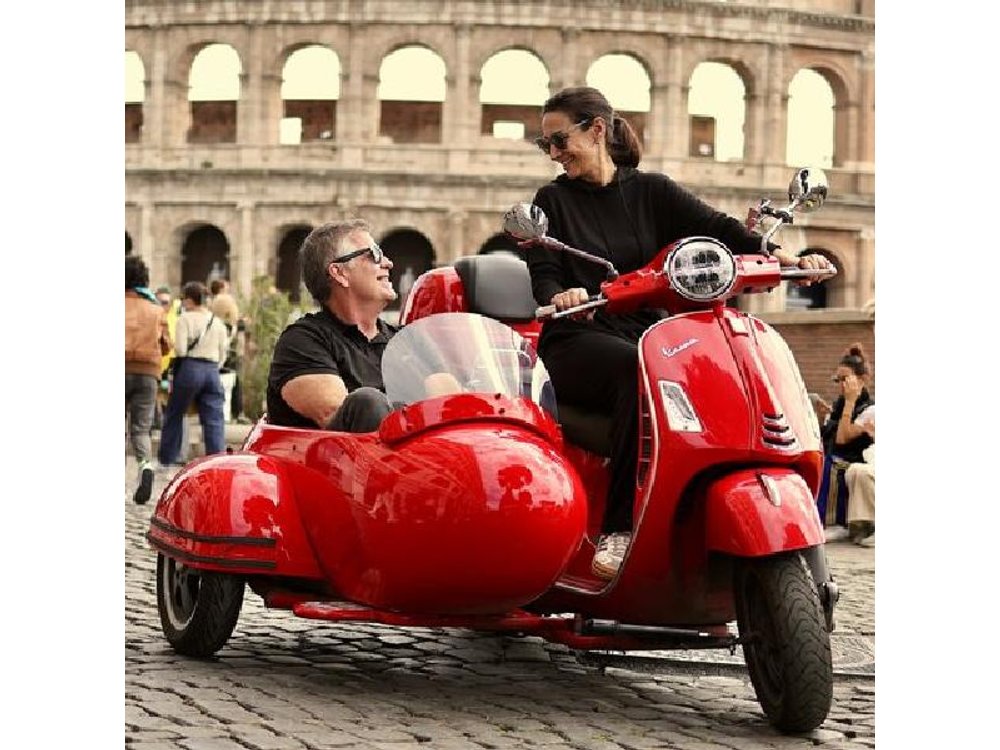 Vespa Sidecar Tour in Rome
