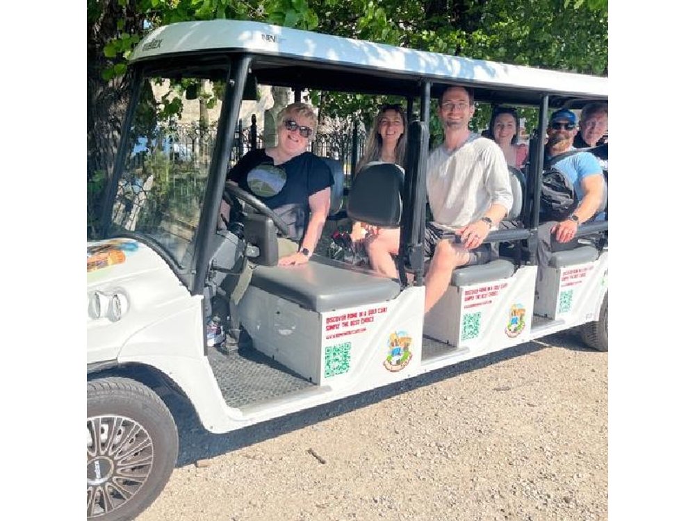Rome: Private/Group 4 Hours Golf Cart SightseeingTour
