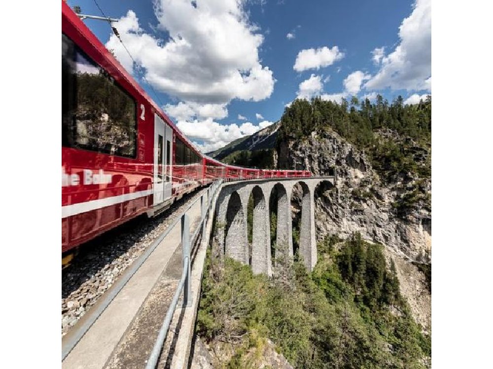From Como: Day trip to St. Moritz & Panoramic Bernina Express