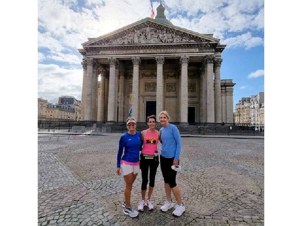 Thematic Paris Running Tour Latin Quarter and Cité and St Germain