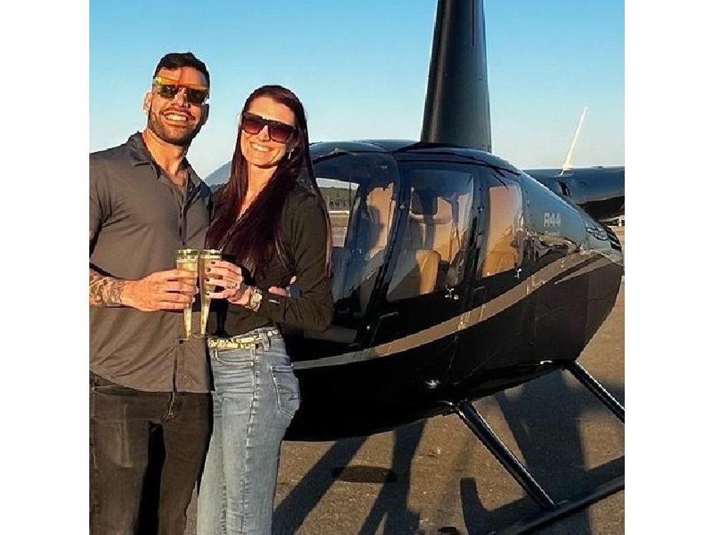Romantic Miami Helicopter Tour with Champagne