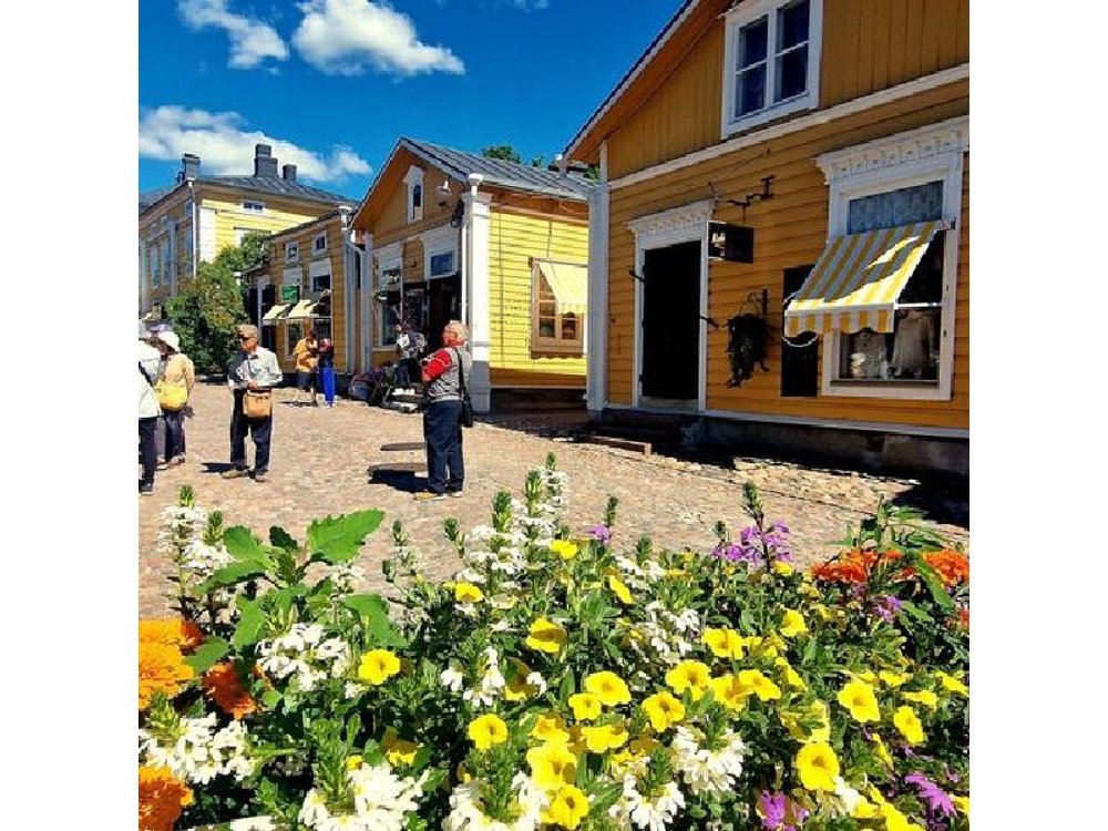 EXCLUSIVE Grand Walking Stockholm + FIKA with Local Guide****
