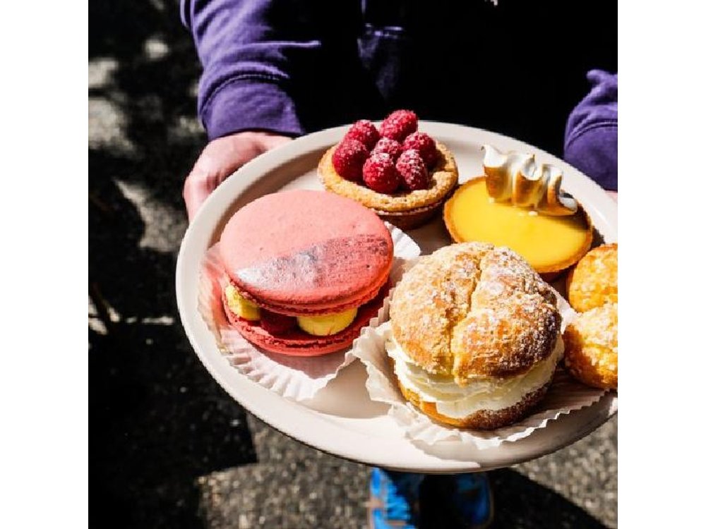 Pittsburgh Sweet Treats Food Tour: Donuts, Pastries, & More