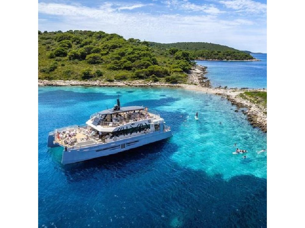 Luxury Full Day Catamaran Tour Split, Hvar, Pakleni Islands