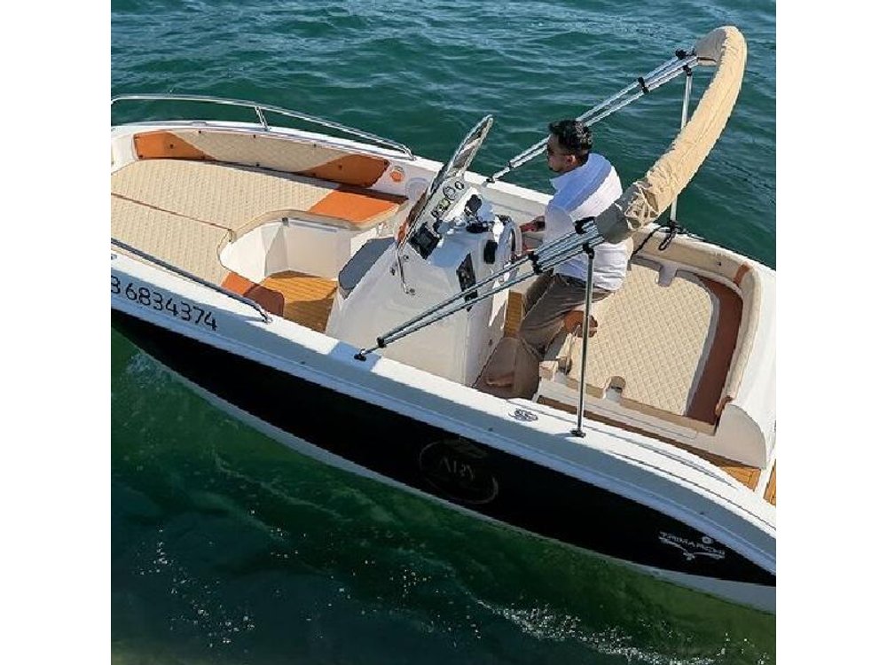 Lake Como Private Boat No license needed